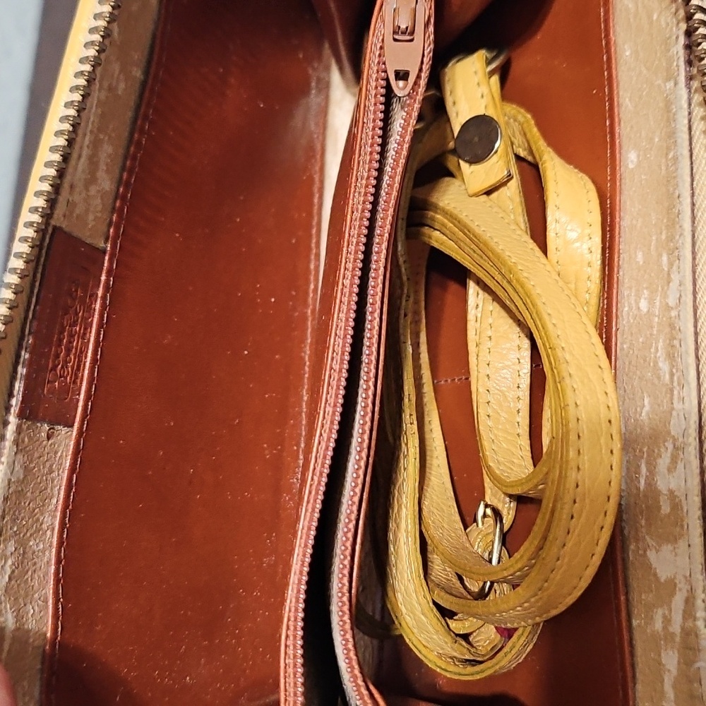 RARE Vintage Dooney & Bourke Belt Wallet - Picture 7 of 9